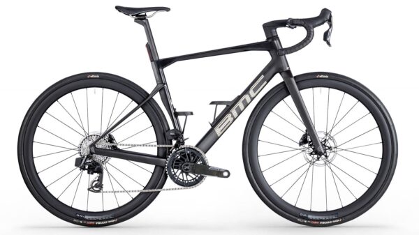 BMC Roadmachine 01 THREE (2026)