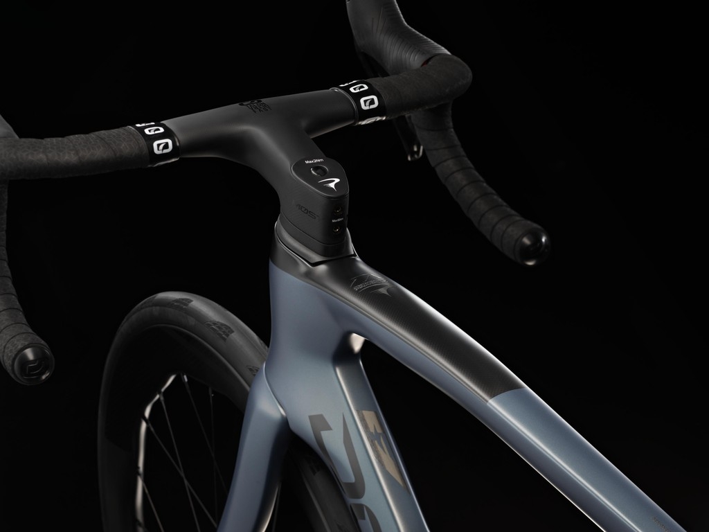 Pinarello Dogma F Disc Frameset (H101) Luxter Grey Matt - Image 3