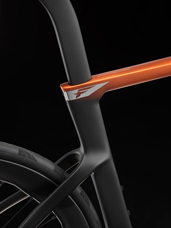 Pinarello Dogma F Disc Frameset (H102) Luxter Amber - Image 8