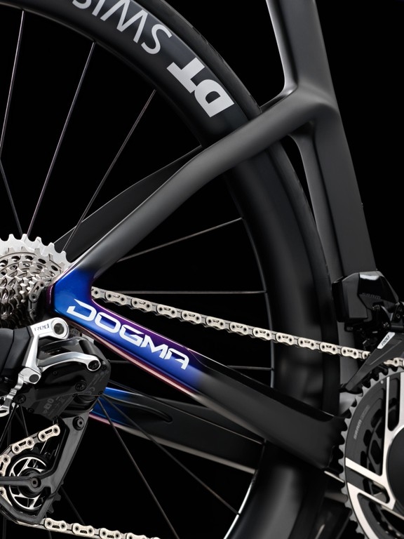 Pinarello Dogma F Disc Frameset (H103) Luxter Blue Shiny - Image 2